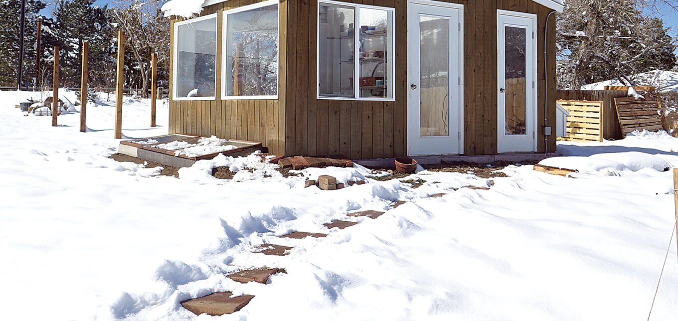 DIY Small-Greenhouse Plans for Winter Growing – Mother Earth News - Vimarsana News